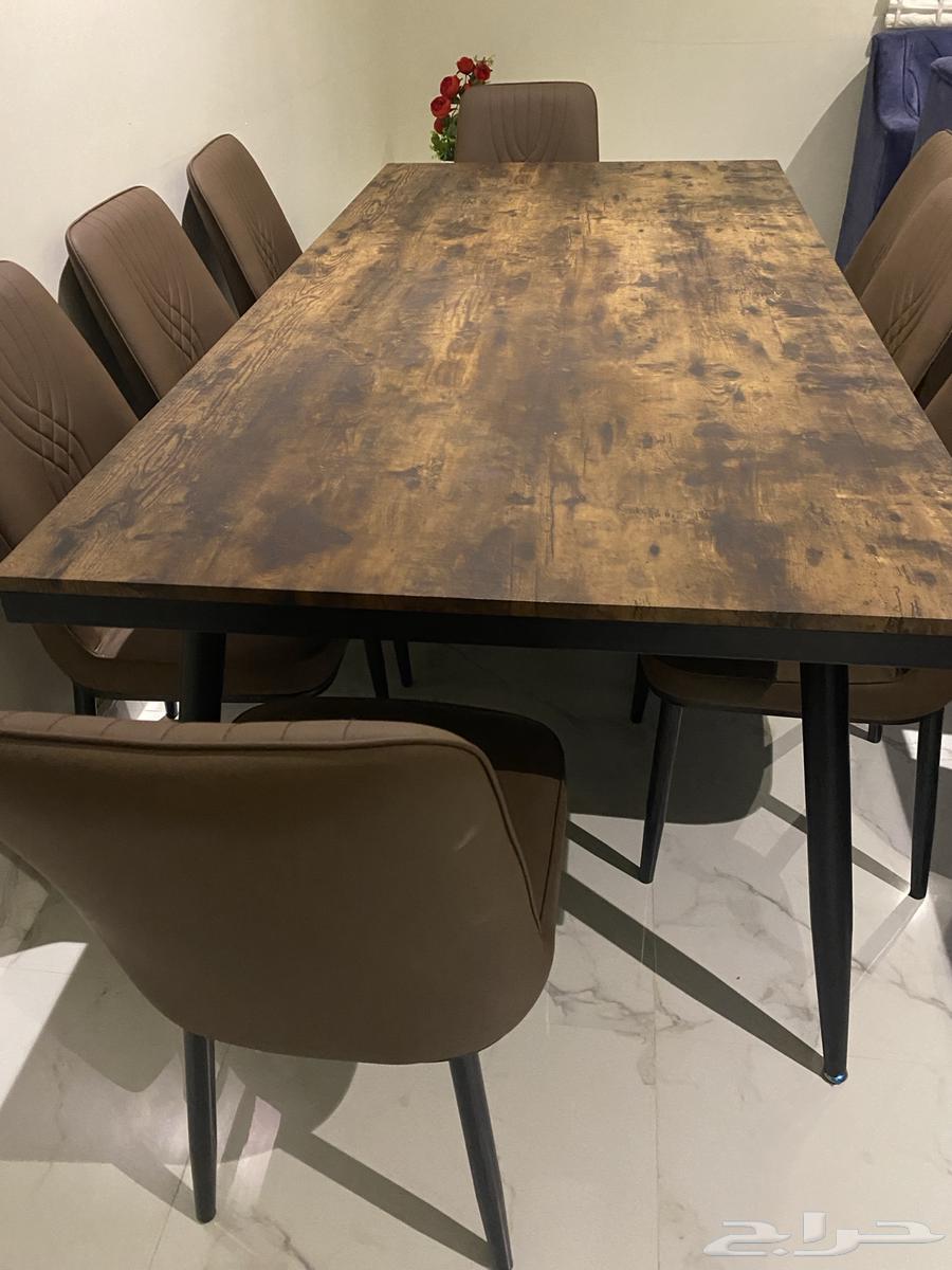 Dining table64126470335618110