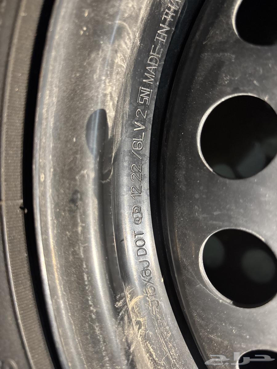 جنوط 15 اربع مسامير أصلي وكفرات جديده مديل 2024 و طيس يارس64371466918401113