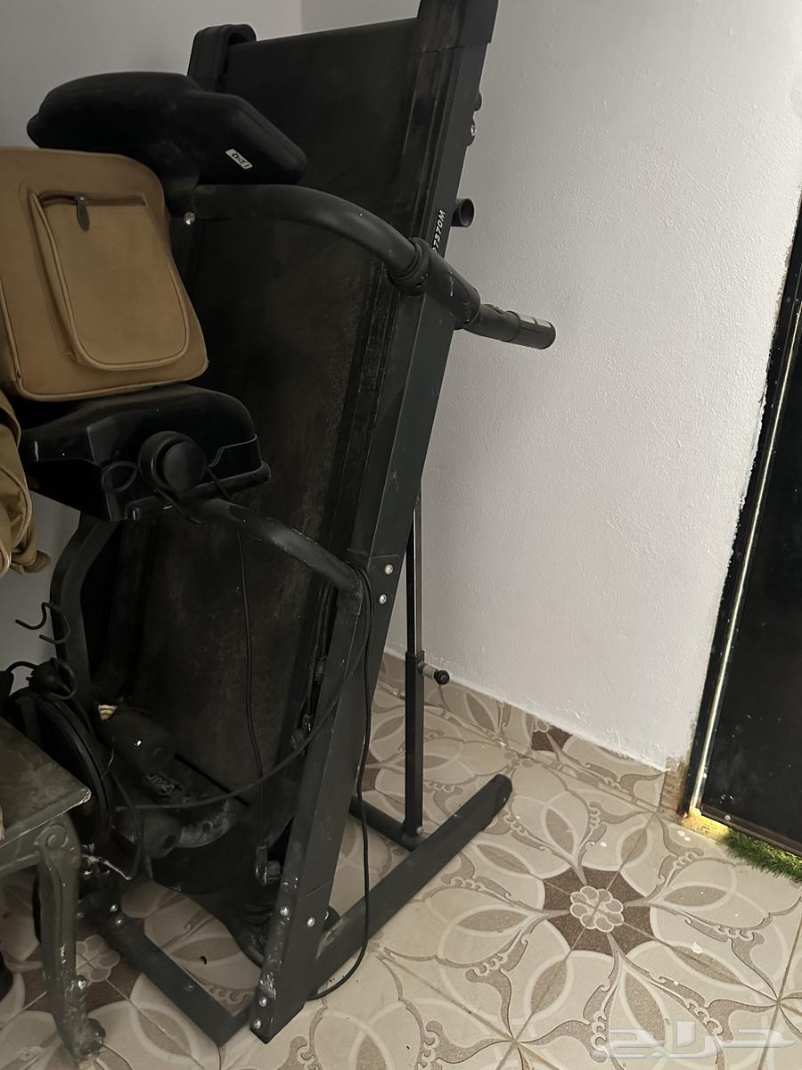 Treadmill with all accessories64141530111873110