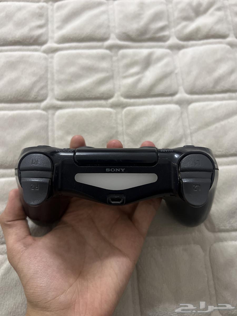 Original Sony PS4 controller with charger port damage64141911621506114