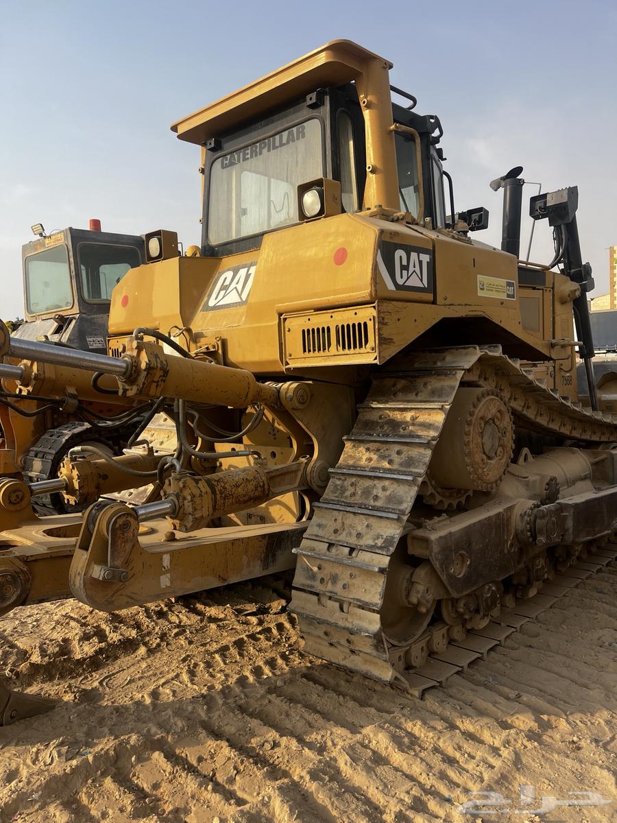 بلدوزرD8R للايجار في الرياض64367464008577110