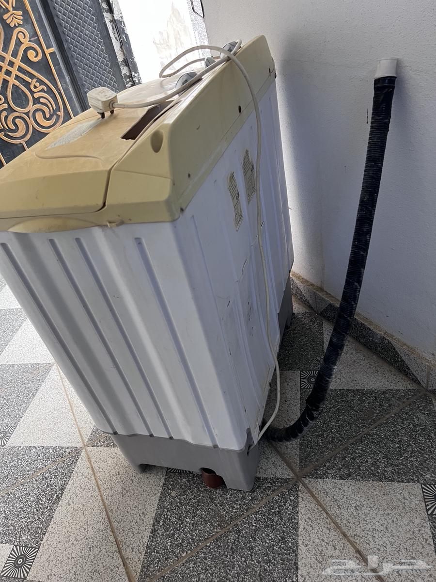 غسالة نظيفه وبحالة جيده64143993572993111