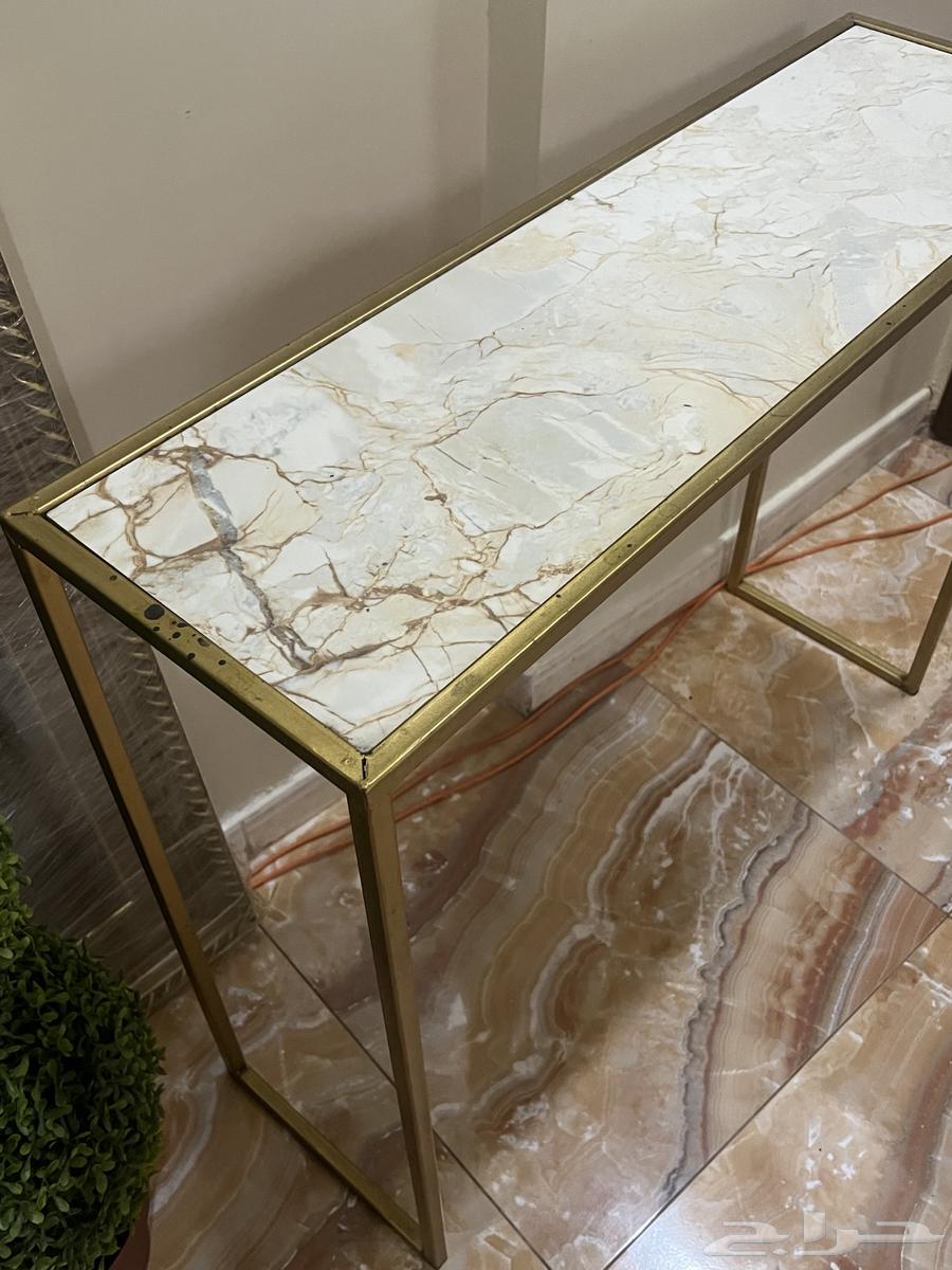 Sulaima entrance table64141912907778110