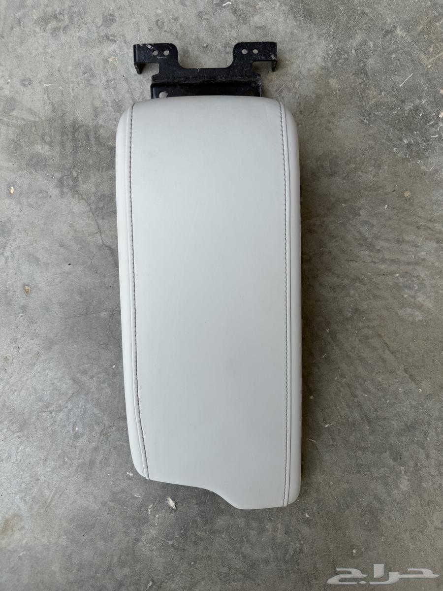 تكاية سوناتا 20-23 لون ابيض64370525498497110