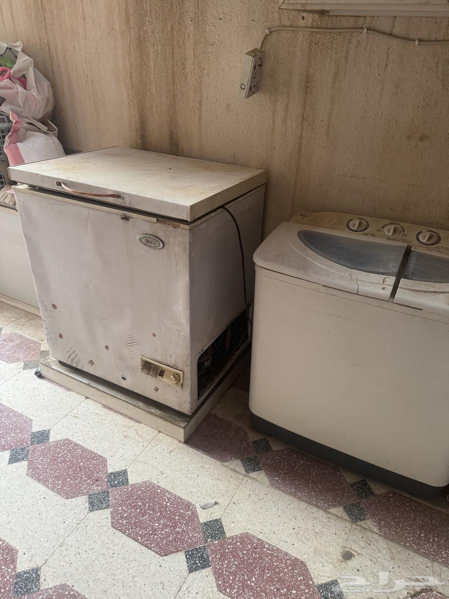 Fridge and washing machine64141929185026114