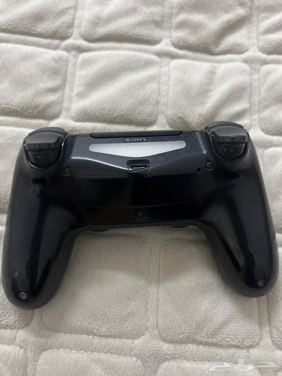Original Sony PS4 controller with charger port damage64141911621506111