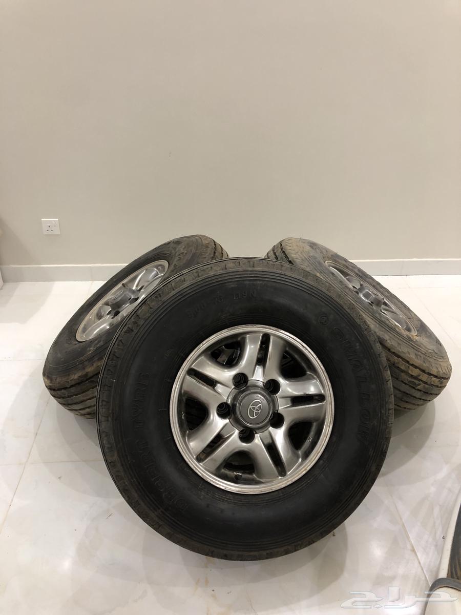 جنوط لكزس مع كفرات بالون نضيف العدد 464365484506242111