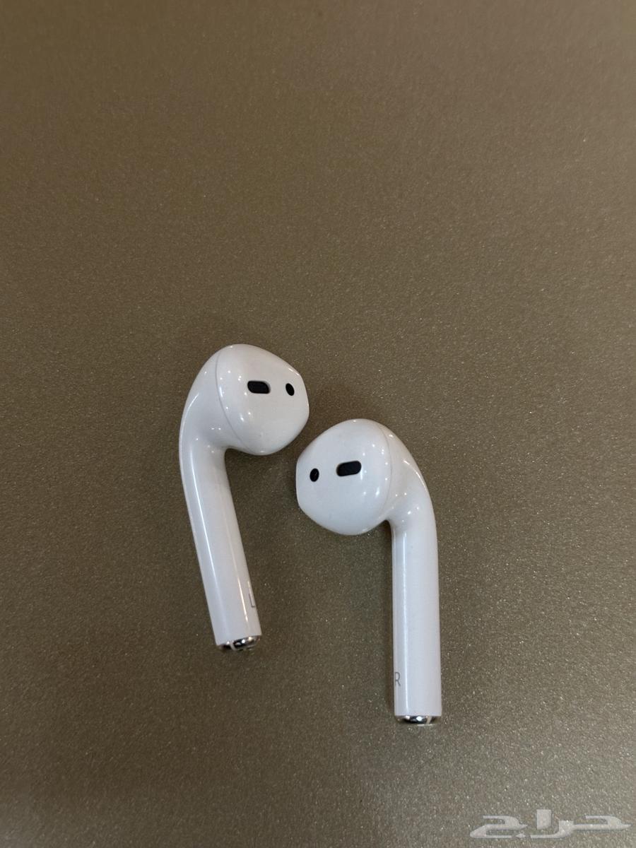 AirPods headphones64141924496257112
