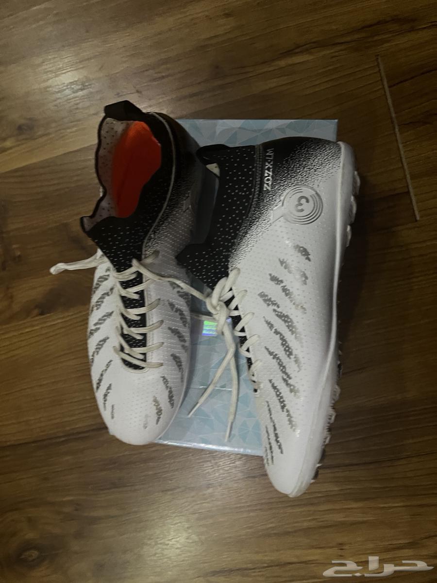 Sports shoe64141913445633112