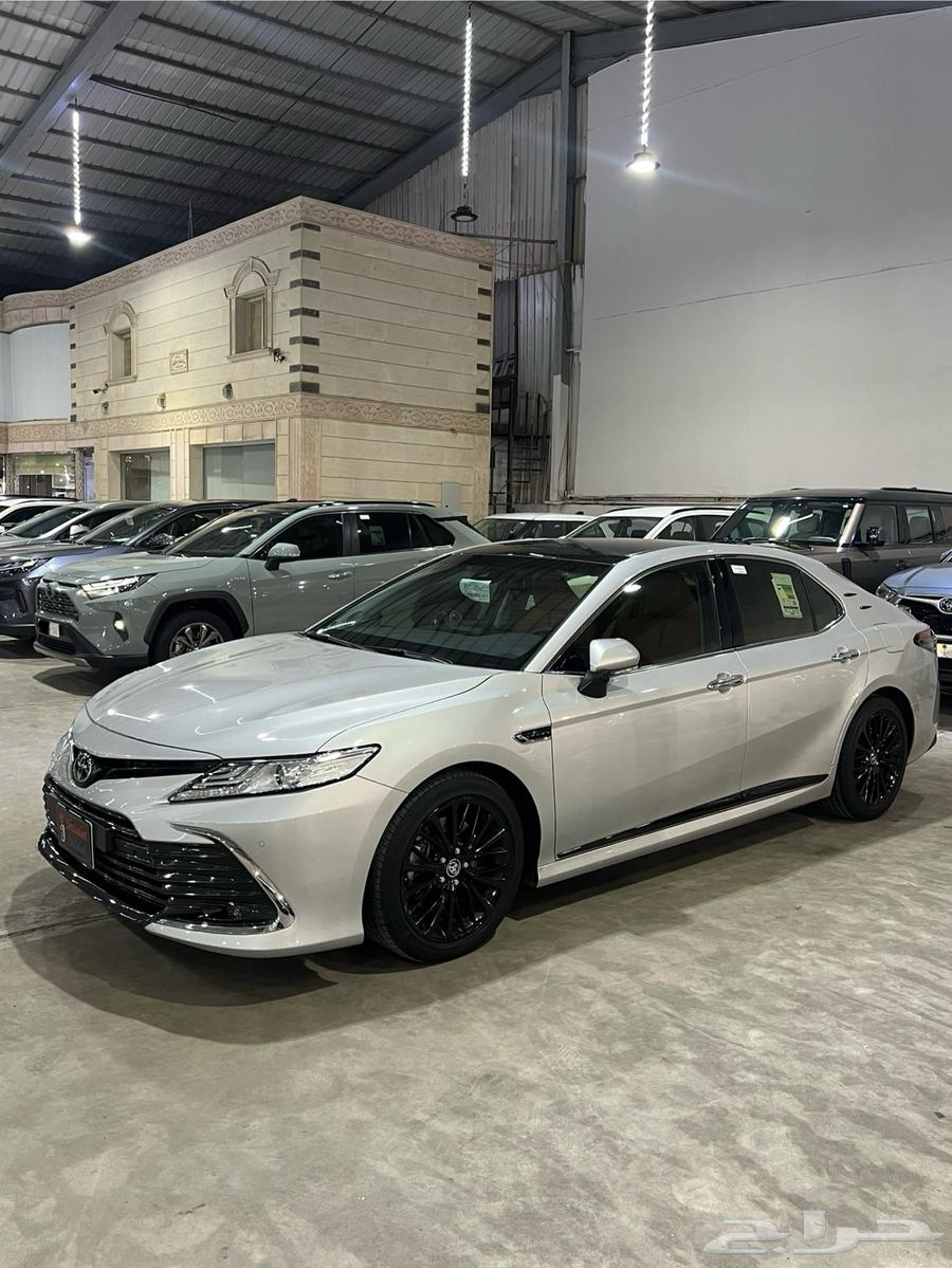 تويوتا كامري 2024 قراندي V6 سته سلندر شبه جديد64369257675009111