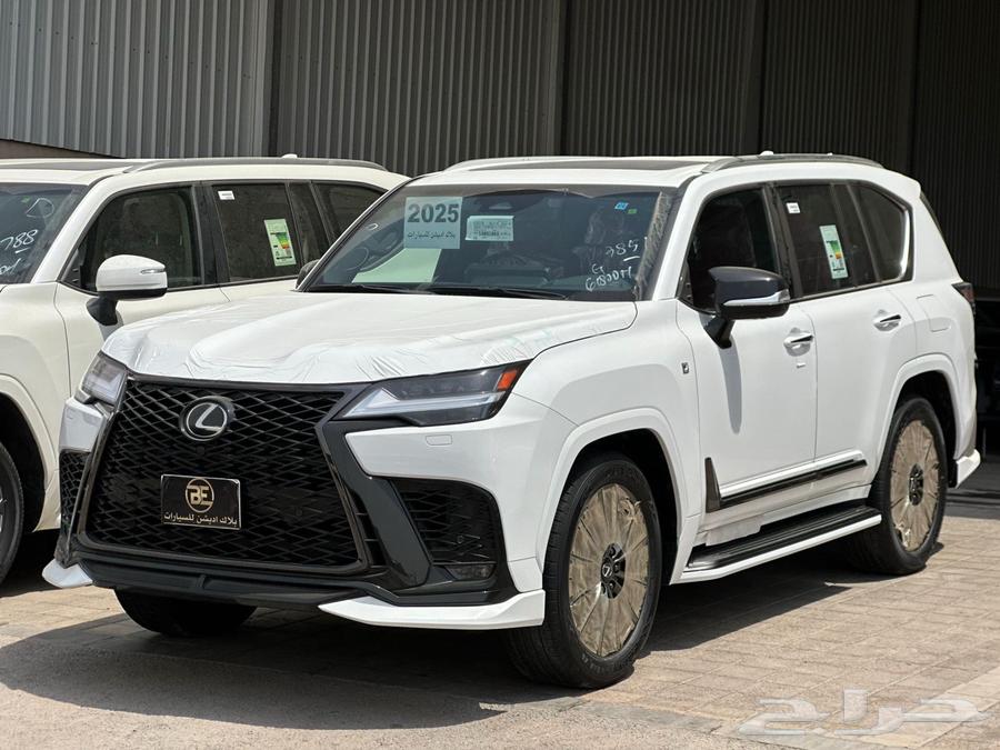 لكزس 2025 LX600  اف سبورت64367843491969110
