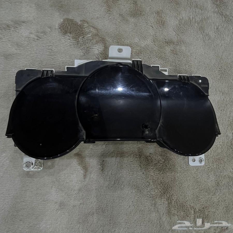 للبيع عداد هايلكس 2011 خربان حق السرعه فقط يطفي ويشتغل64371818420995111