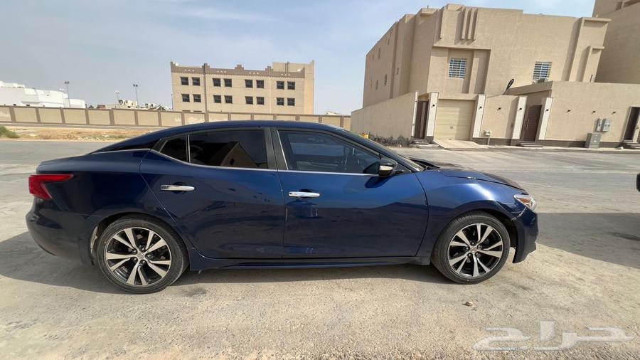 للبيع سيارة مكسيماء موديل 2017 م SV نص فل64367216512387112