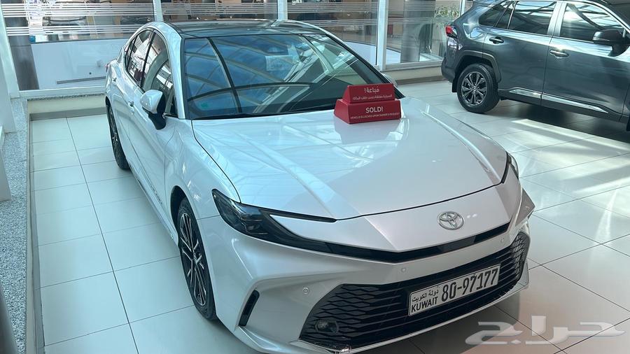 حصري اصفاار جميع الالوان متوفره الان لدينا64365630691842114