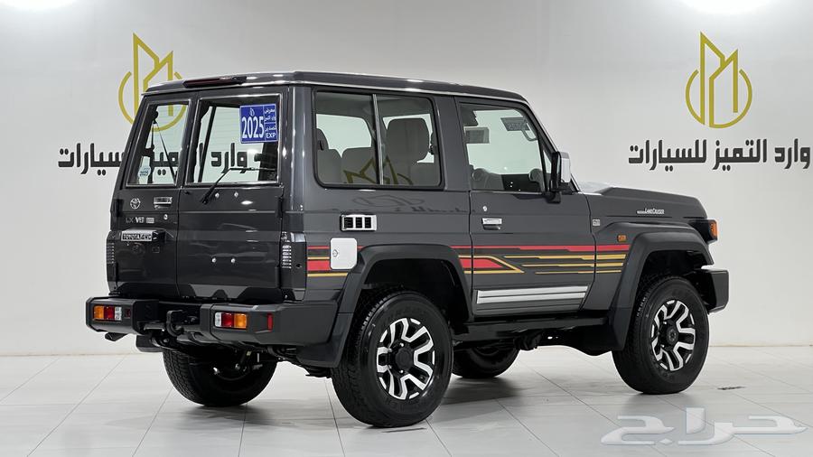 تويوتا ربع V6.2025فل كامل رفرف بريمي بنزين 40عام64363130044035114