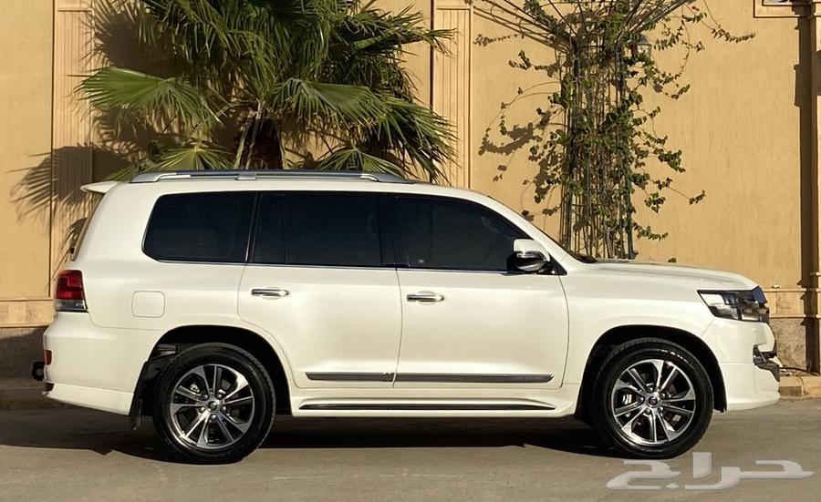 لاند كروزر 2020 GXR سعودي64367040492929114