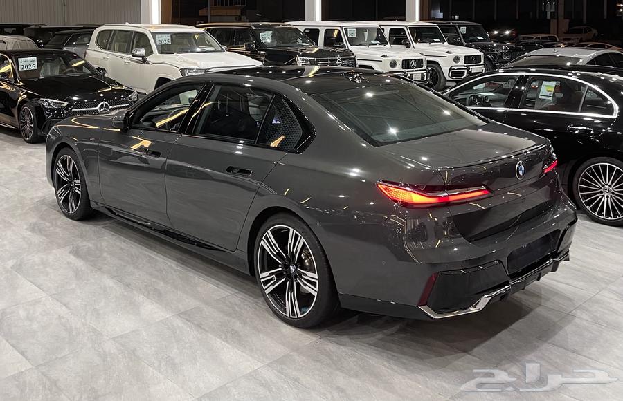 بى ام دبليو 735i فل كأمل 202464362996540673114