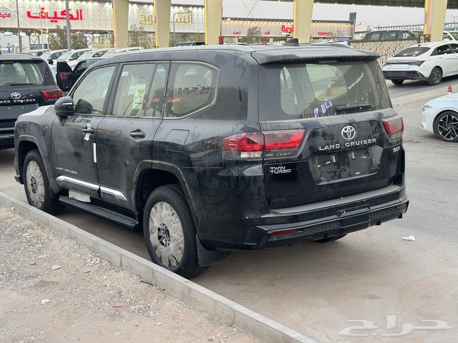 تويوتا لاندكروزر الموديل2025 فل كامل أربع كاميرات رقم564367901579779112