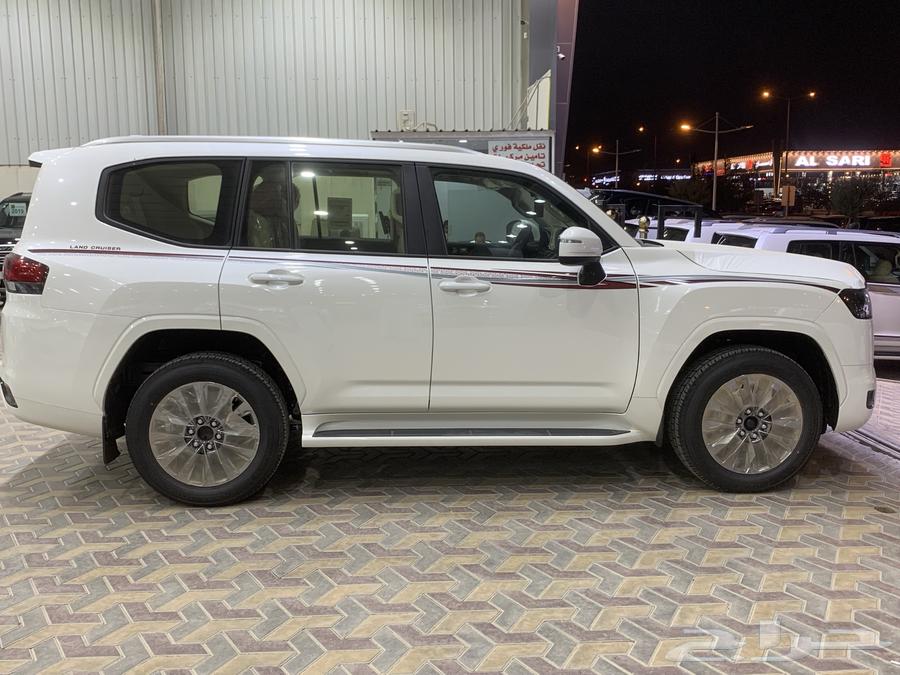 لاندكروزر GXR4 بنزين 2025 بريمي أبواب شفط64364262478595112