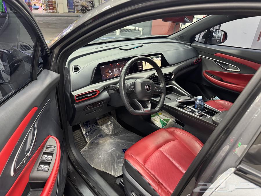 يوني تي 2023 للبيع64370957907713111