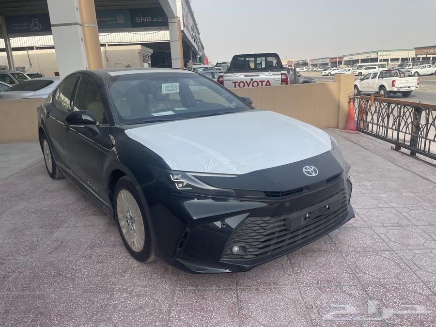 تويوتا كامري بنزين LE موديل 2025 اصفار64367872969987111