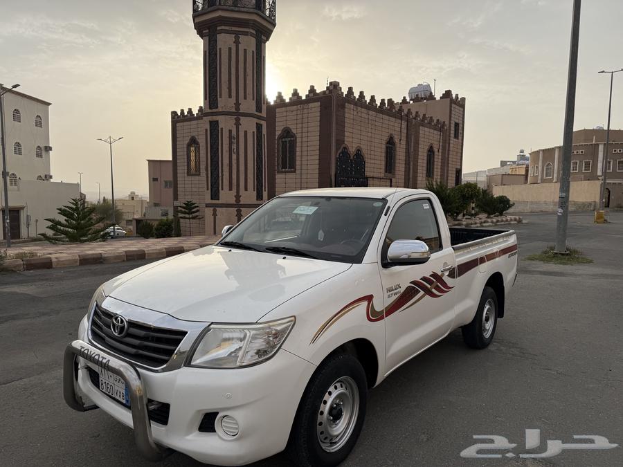 تويوتا هايلوكس 2013 غماره مخززن عداد 44 الف فقط64371950001922112