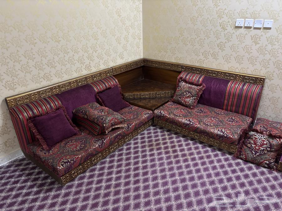 طقم كنب جلسة ارضية - طاولة زجاجية - دفاية64096654174210112