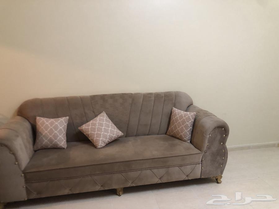 Full year sofa with table, curtain, entrance and service tables64122193548418112