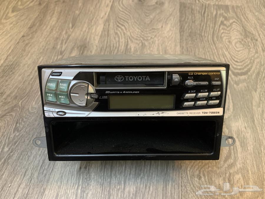 2004 Hilux Radio64359388705025110