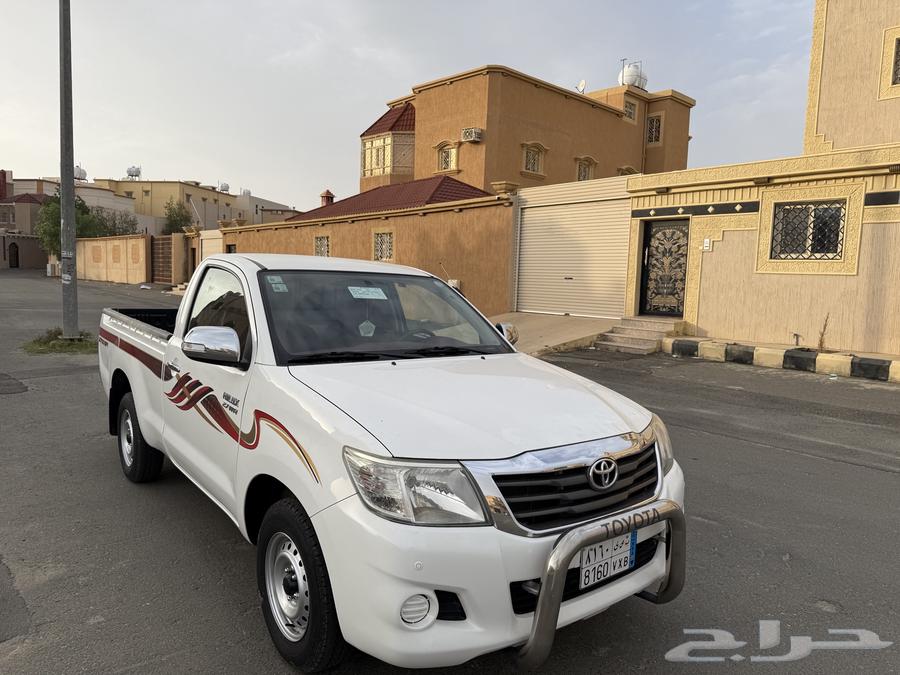 تويوتا هايلوكس 2013 غماره مخززن عداد 44 الف فقط64371950001922114
