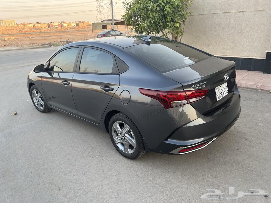 للتنازل بمقابل هيونداي اكسنت فل كامل 1600 سي سي64365850584962112