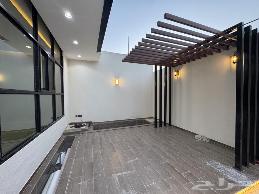 For sale: two-story villa with annex in Al-Waleed bin Abdulaziz Al Saud residential scheme, VIP interior finish within the city limits63613320542210111