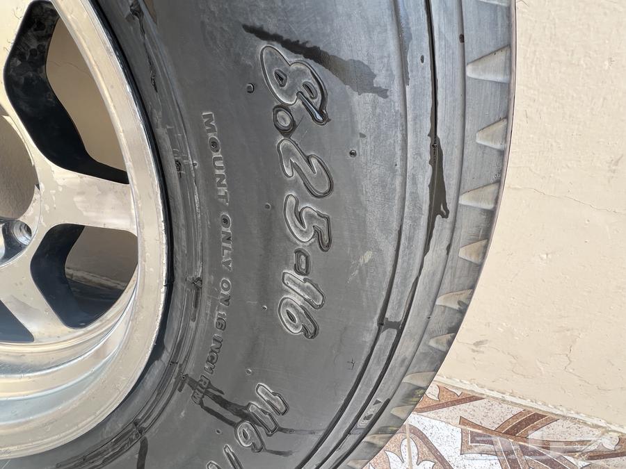 كفرات بالون مع جنوط ريس64364409745026111