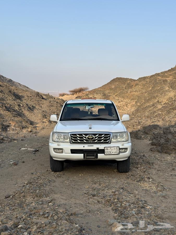 جيب لاندكروز جي أكس أر لومتد 200764372507115394112