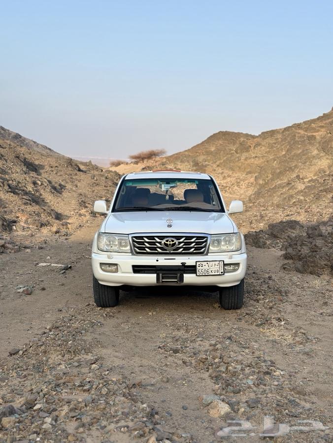 جيب لاندكروز جي أكس أر لومتد 200764372507115394110