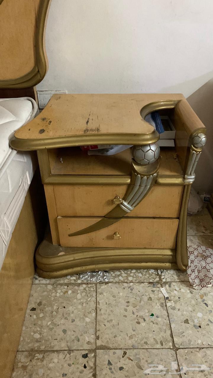 Complete items for sale64130485426690113