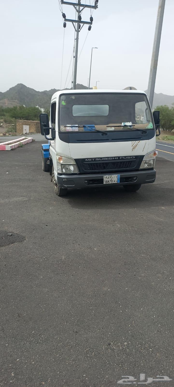 وايت 5 طن ميتسوبيشي للبيع64361637160066111