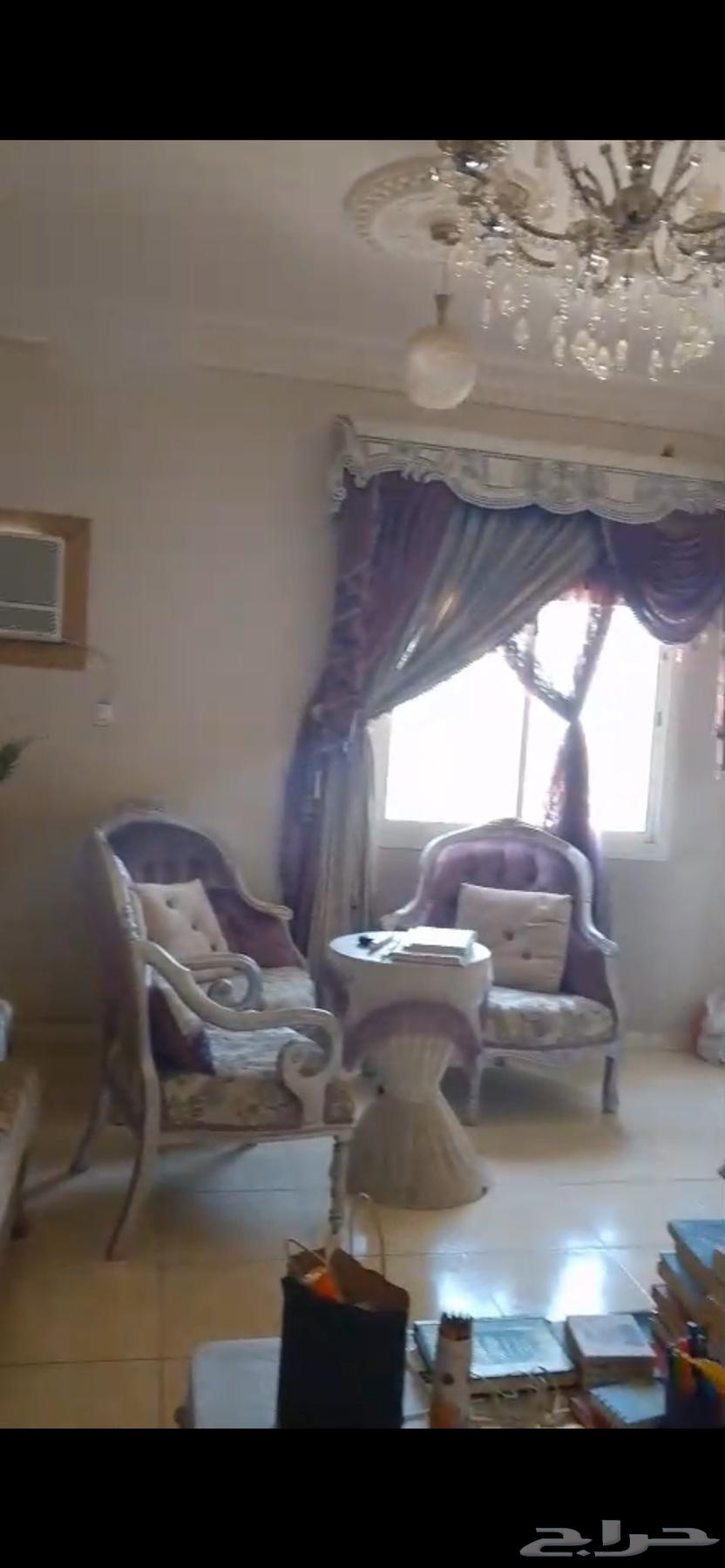 Sofa for urgent sale64143828346755111
