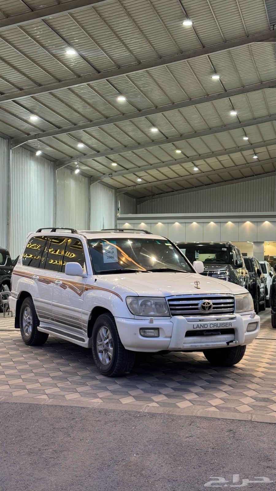 Land Cruiser - GXR - Automatic - Gulf Version - 200664368601292417111