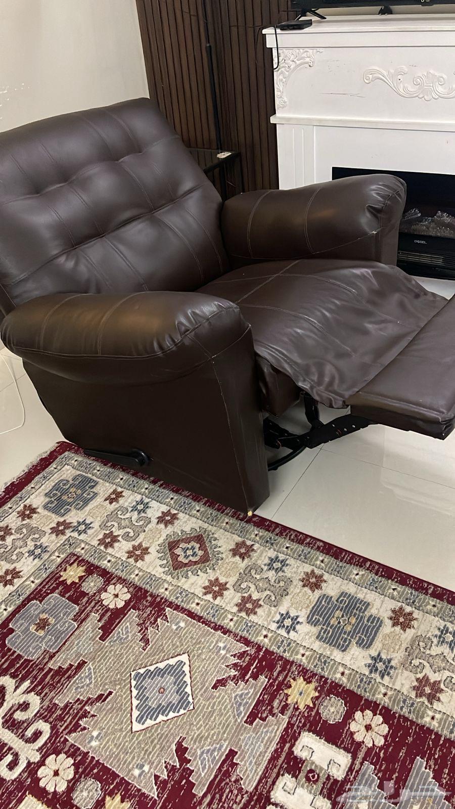 للبيع كنب وكرسي استرخاء64130100165890110