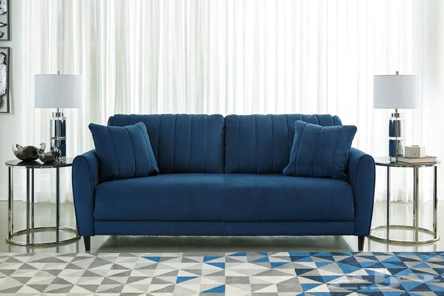 Navy Blue Sofa for 3 People, Excellent Condition from Alragheb Furniture64142207316355110