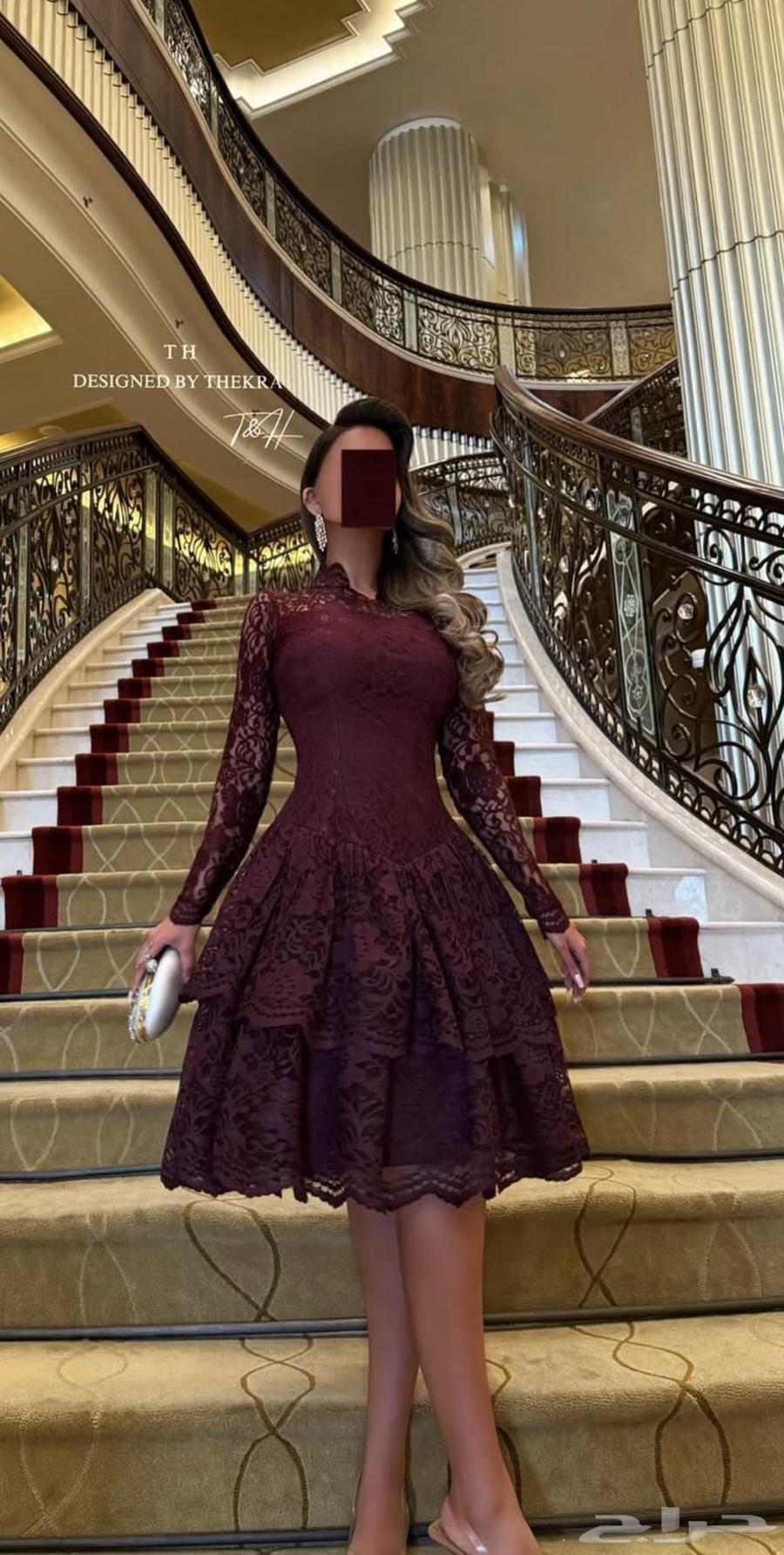 Plum-colored lace dress. Very luxurious and newly tailored with fine stitching64127318831874111