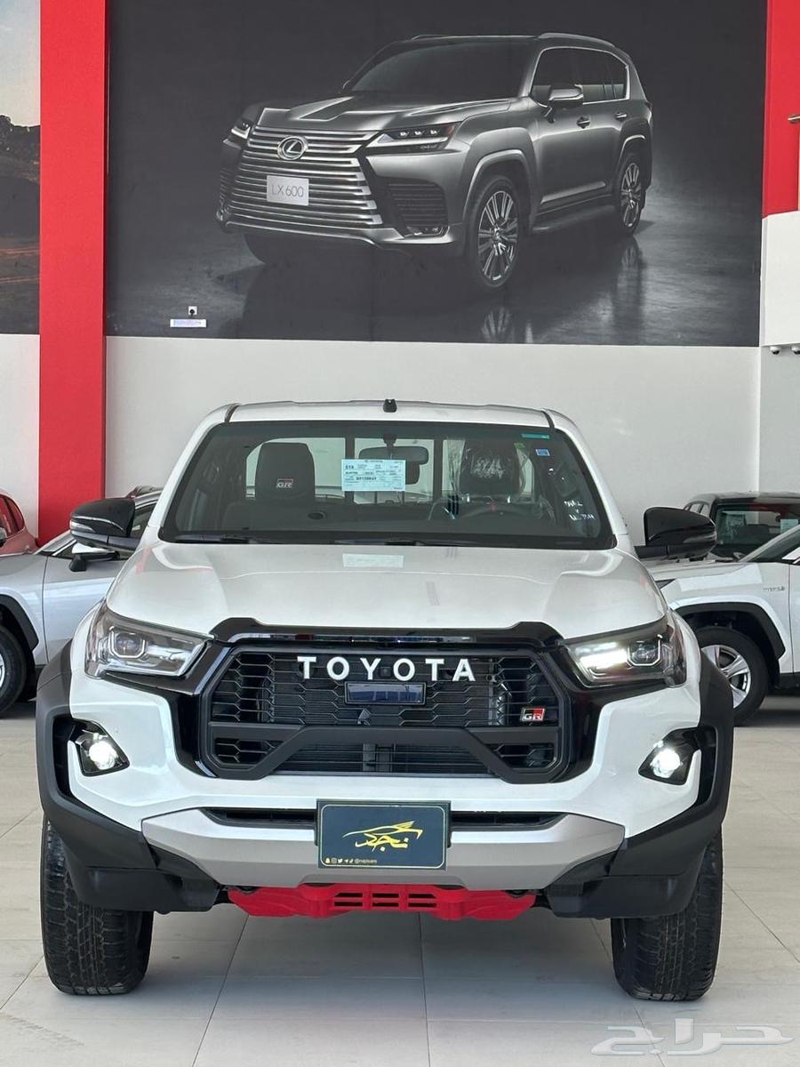 تويوتا هايلكس GR64366673307521112