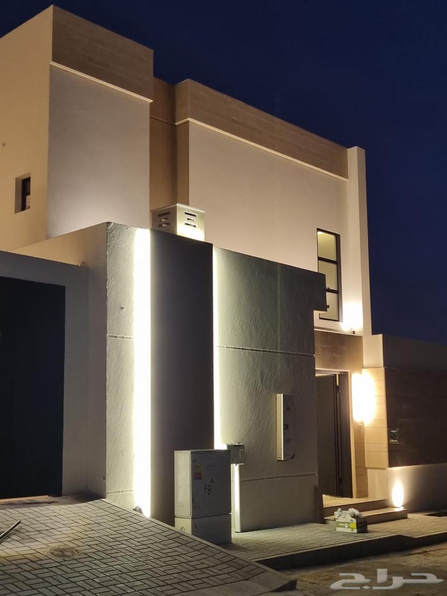 3 Luxury Villas for Sale in Al-Basatin Al-Sharqiya63613319845633112