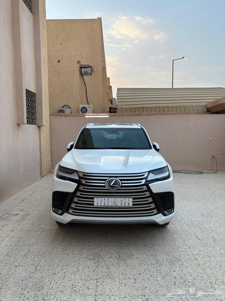 لكزس 2023 بي بي64370669280897111