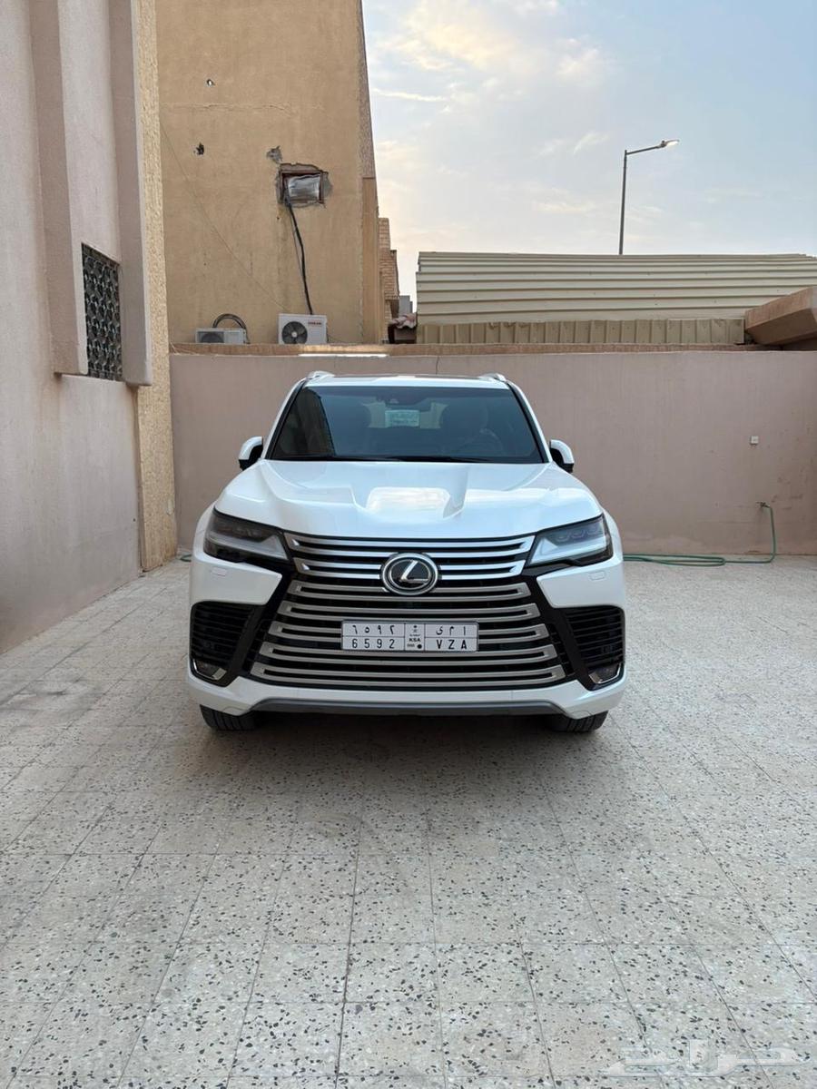 لكزس 2023 بي بي64370669280897110