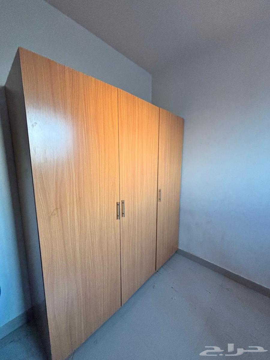 للبيع دولاب مكون من 3 بيبان مثل م هو موضح بالصوره64142466371331110