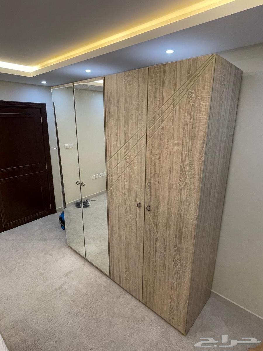 سرير نفرين مترين في مترين و كومادينه دولاب مترين في طول 2.364130283568513110