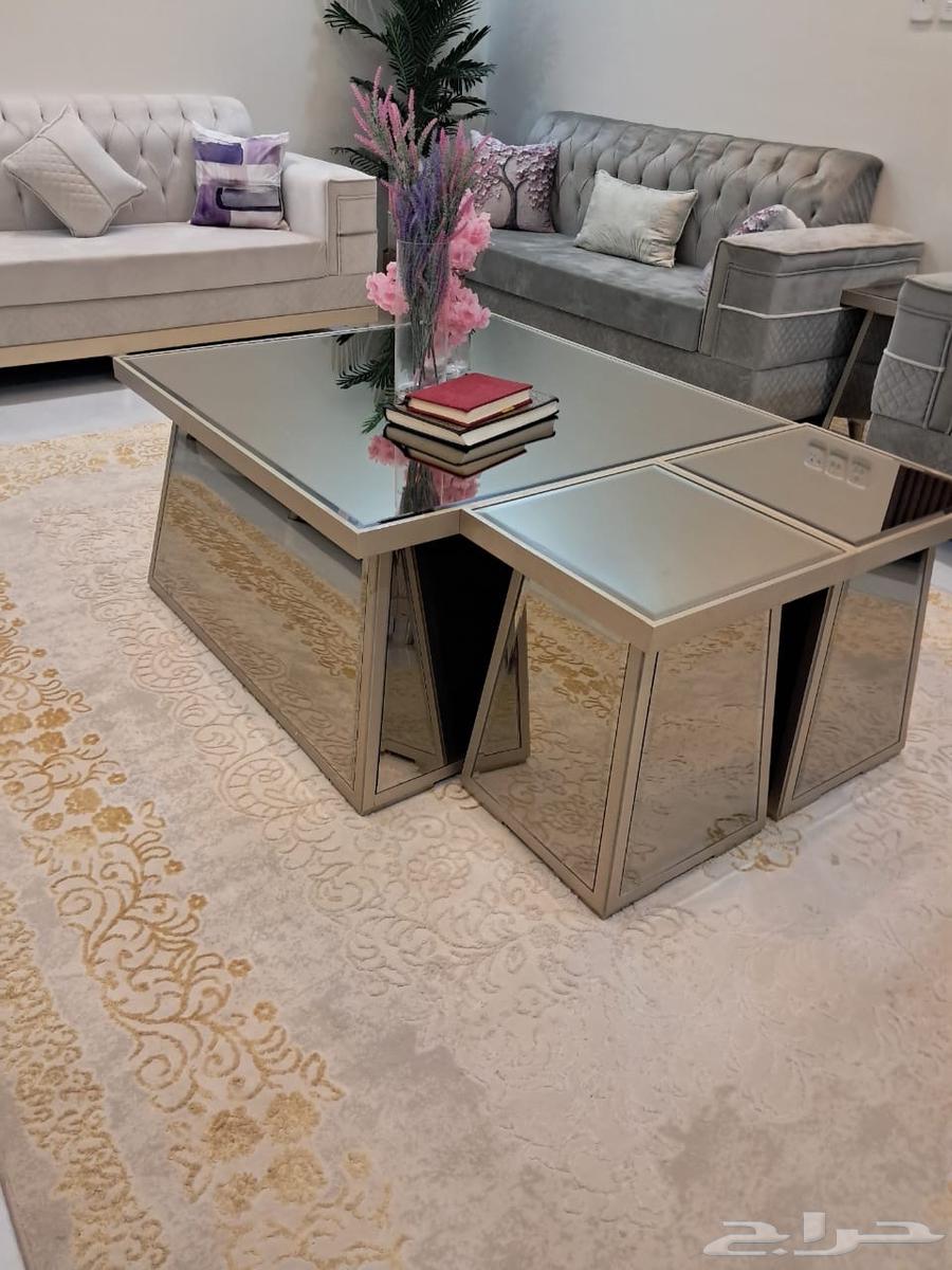 Luxurious table64141929307011111