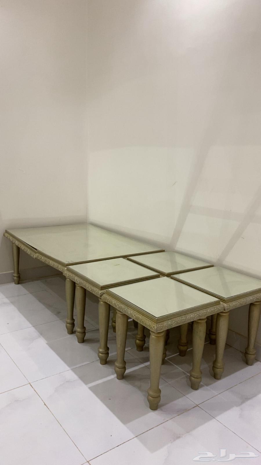 طاوله مع مدخل للبيع64174290828547110